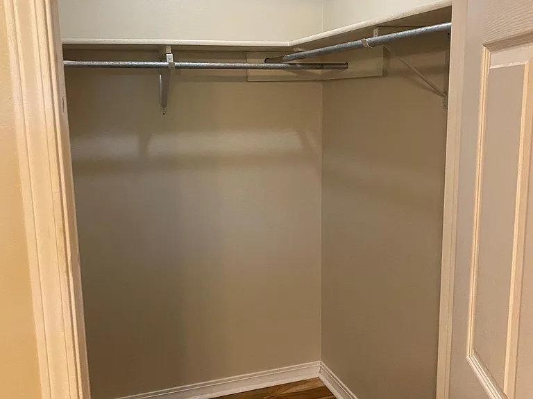 6008 Applegate Cir — Photo 15