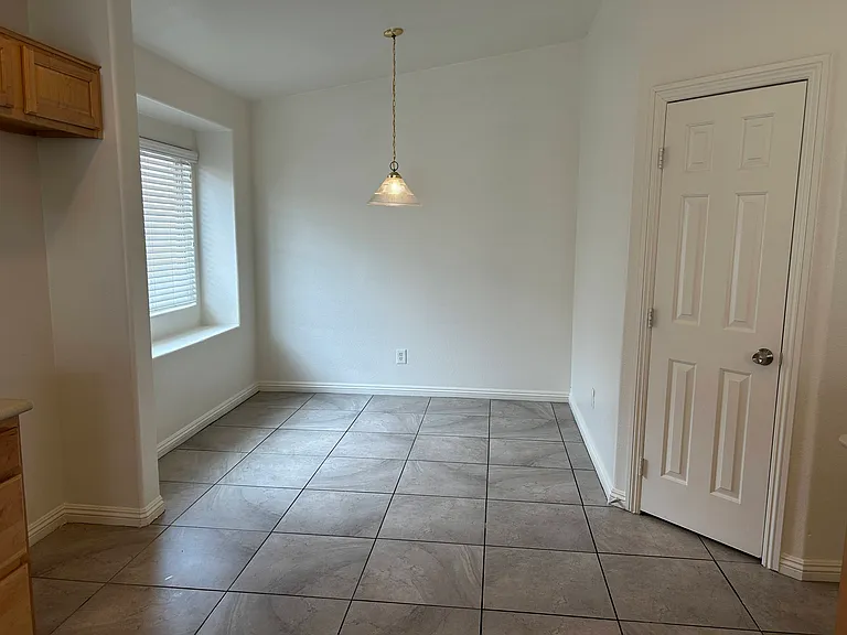 6120 Alderley Ct — Photo 11