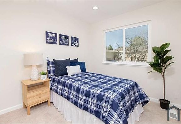 2nd image of 2370 Warfield Way