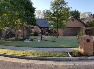 2600 Glenwood Cir, Edmond, OK 73034