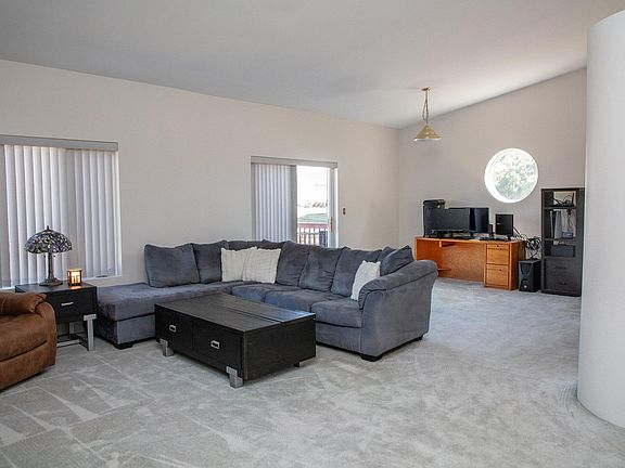 2nd image of 1825 W 18th St APT B