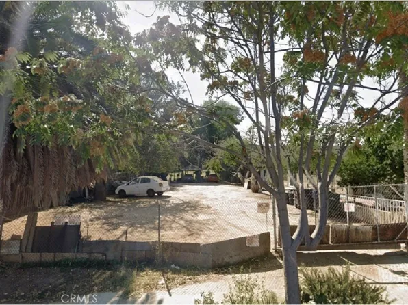 2460 12th St, Riverside, CA 92507