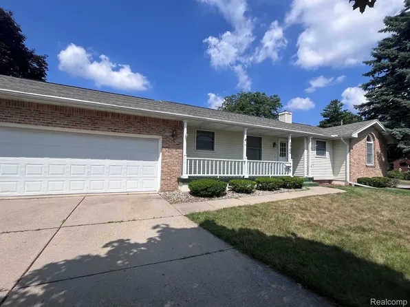 1700 Shubel Ave, Lansing, MI 48910