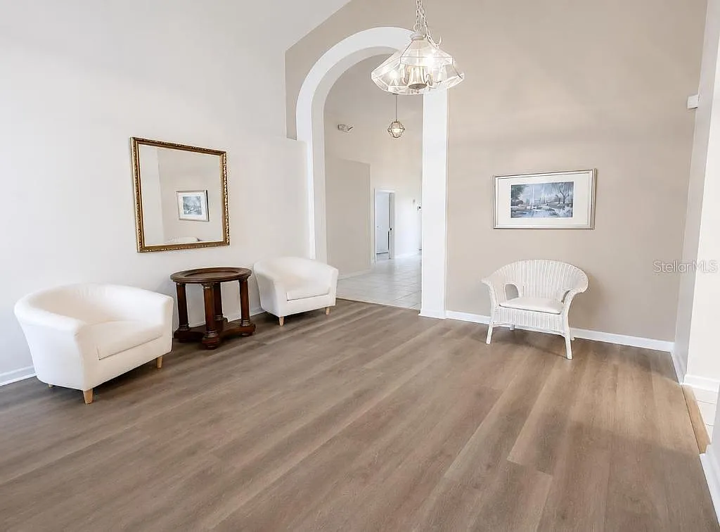 4 bed, 2.0 bath, 1638 sqft, $2,800 — Photo 3