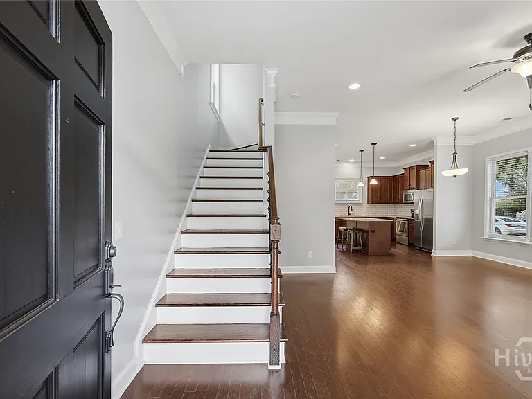 1701 Lincoln St — Photo 5