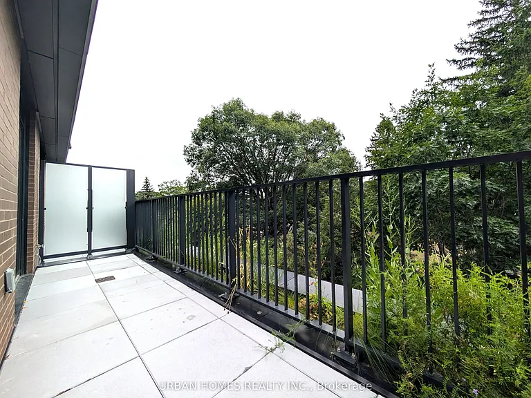 1720 Bayview Ave #508 — Photo 12