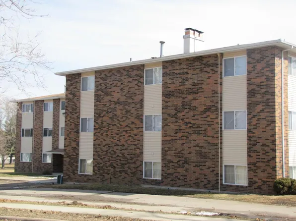 2720 Johnson Ave NW, Cedar Rapids, IA 52405