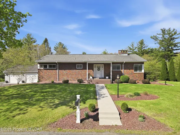 26 Rymin Rd, Tamaqua, PA 18252