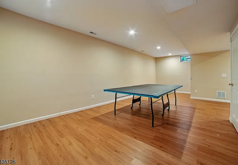 17 Grove St — Photo 39