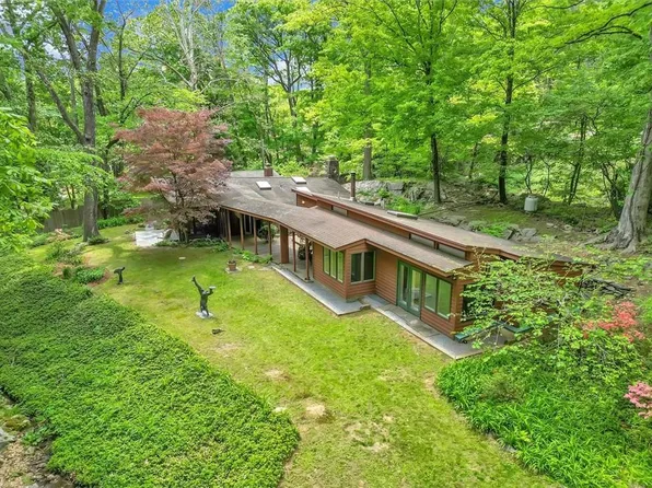 483 Old Chappaqua Road, Briarcliff Manor, NY 10510