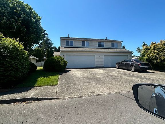 3rd image of 808 NE 163rd Ave #A