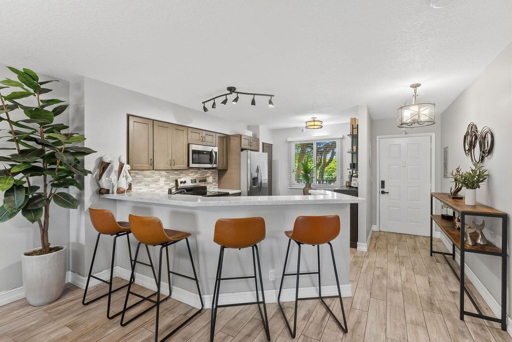 2215 Cypress Island Drive #301, photo 2