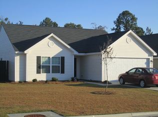 94 Roseberry Cir, Port Wentworth, GA 31407