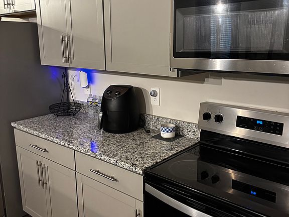 4th image of 4940 Trail Ridge Ct