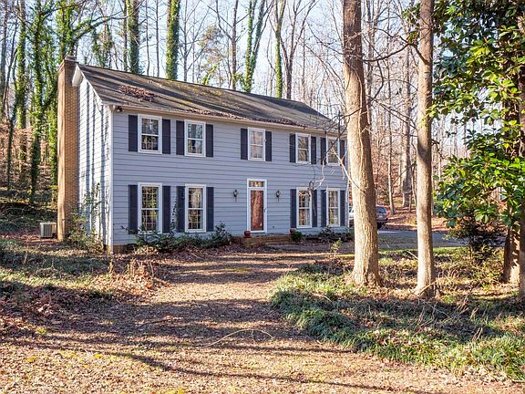 2nd image of 410 Lakenheath Ln
