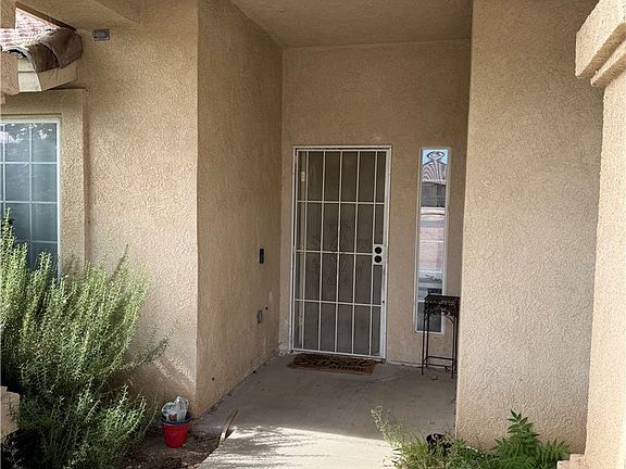 4th image of 9530 Carissa Ave