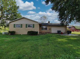 7499 Markel Rd, Cottrellville, MI 48039