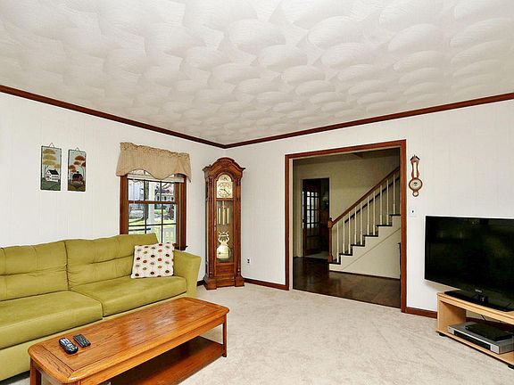 4th image of 7259 Twin Forks Dr