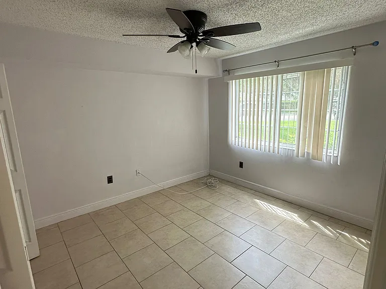 5005 Wiles Rd — Photo 13