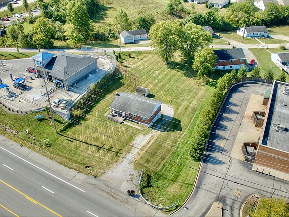 2nd image of 7000 Alexandria Pike