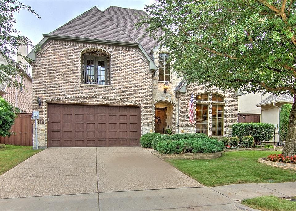 1st image of 40 Secluded Pond Dr