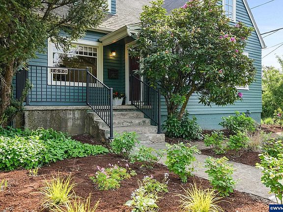 4th image of 1670 B St NE