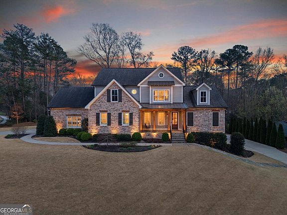 2nd image of 590 Ridgewater Dr