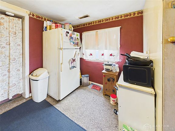 4th image of 1034 Gray Ave
