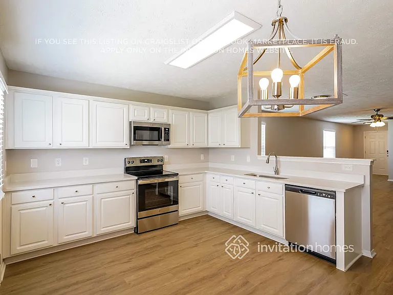 2857 Park Knoll Dr — Photo 4
