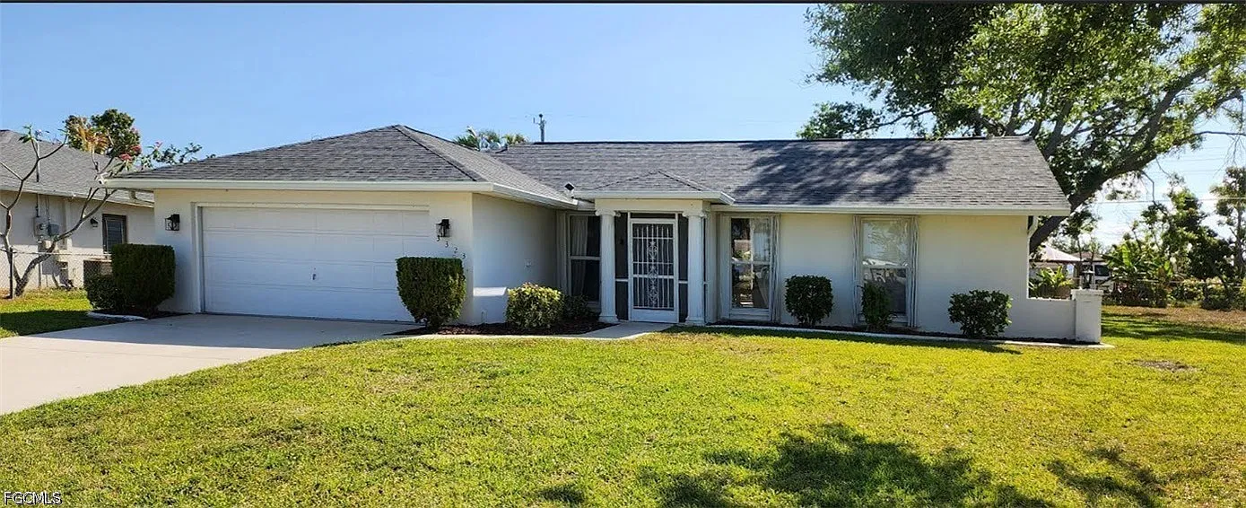 3 bed, 2.0 bath, 1257 sqft, $3,575 — Photo 2