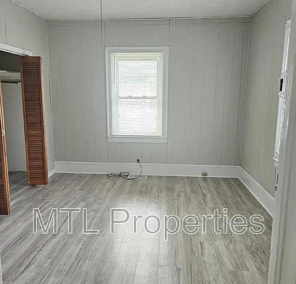 211 N King St — Photo 6