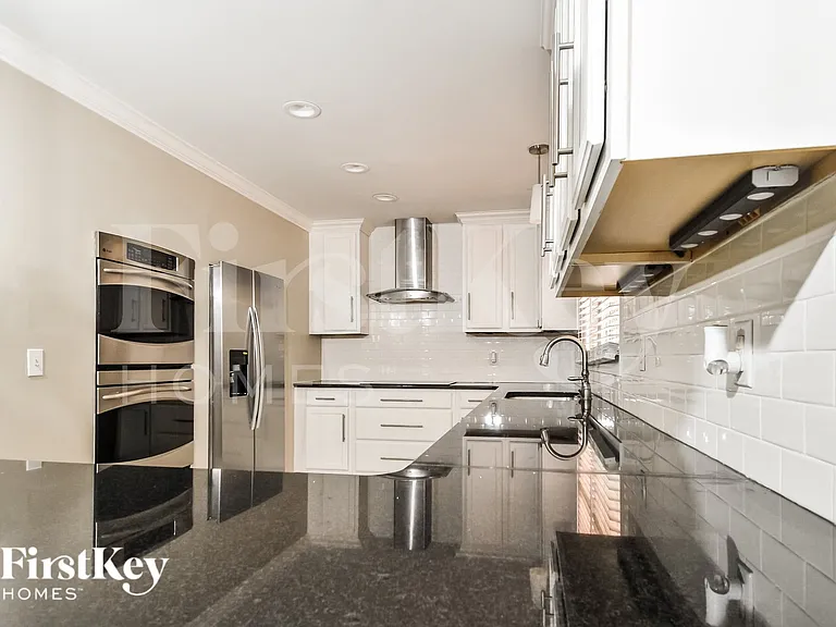 106 Brookberry Dr — Photo 5