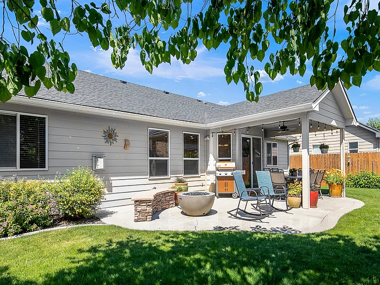 2315 E Conner St — Photo 28