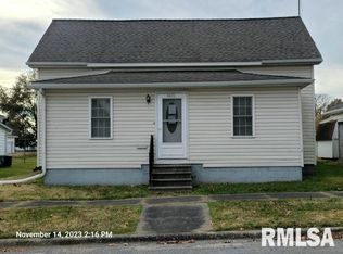 1155 1st St, Eldorado, IL 62930