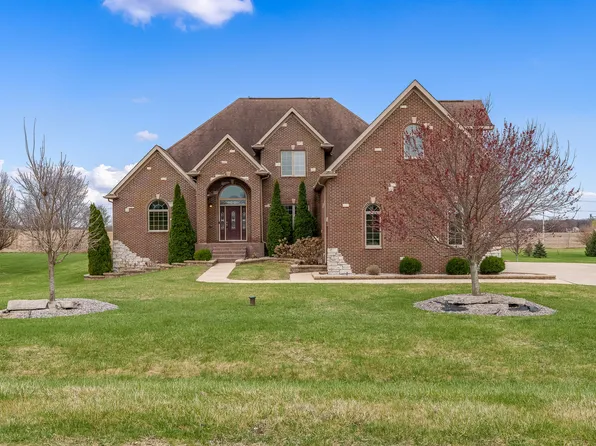 9259 Hayrack Trl, Stillman Valley, IL 61084