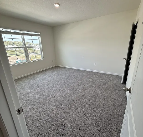 5490 Hayloft Dr — Photo 10