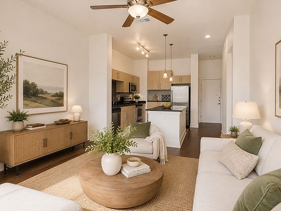 3rd image of 4414 Cedar Springs Rd APT 320
