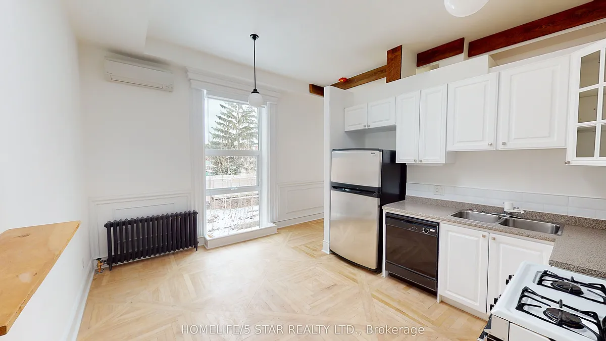Building Photo - 1152 Gerrard St E #213