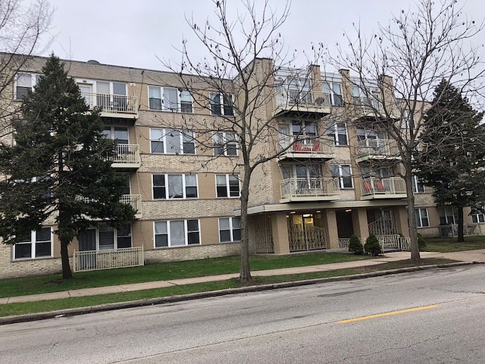 1st image of 2501 W Touhy Ave APT 302