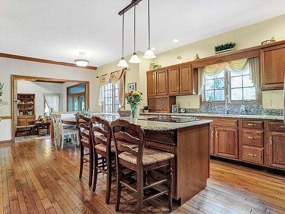 4th image of 1646 Corniche Dr