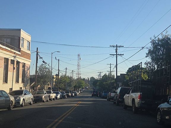 5th image of 323 N Saint Louis St
