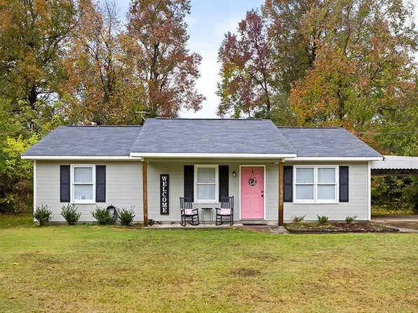 8 Carolina St, Phenix City, AL 36869