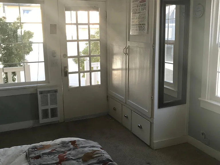 515 Foote St SW #4 — Photo 7