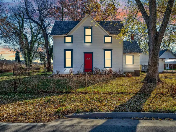 3131 SE 21st St, Topeka, KS 66607