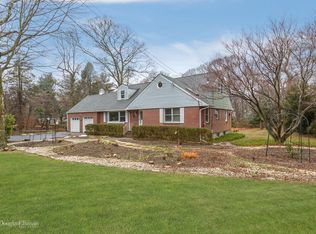 112 Sandy Hollow Rd, Northport, NY 11768