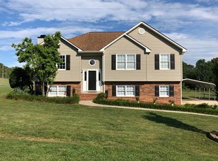 240 Fox Den Dr, Lexington, NC 27295