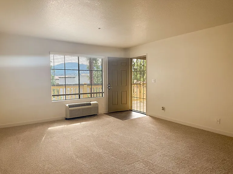 Pebblecreek Apartments — Photo 22