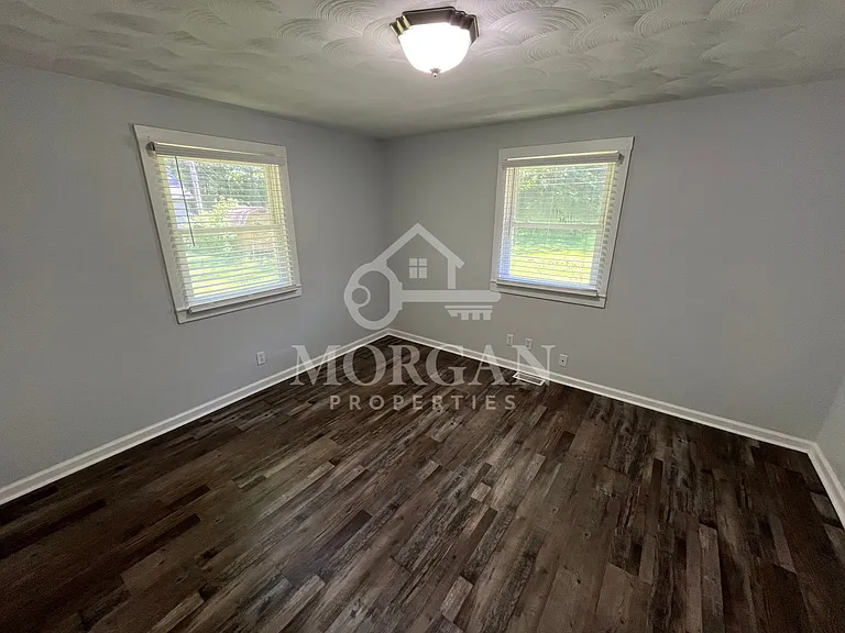 1518 Sherman St — Photo 6