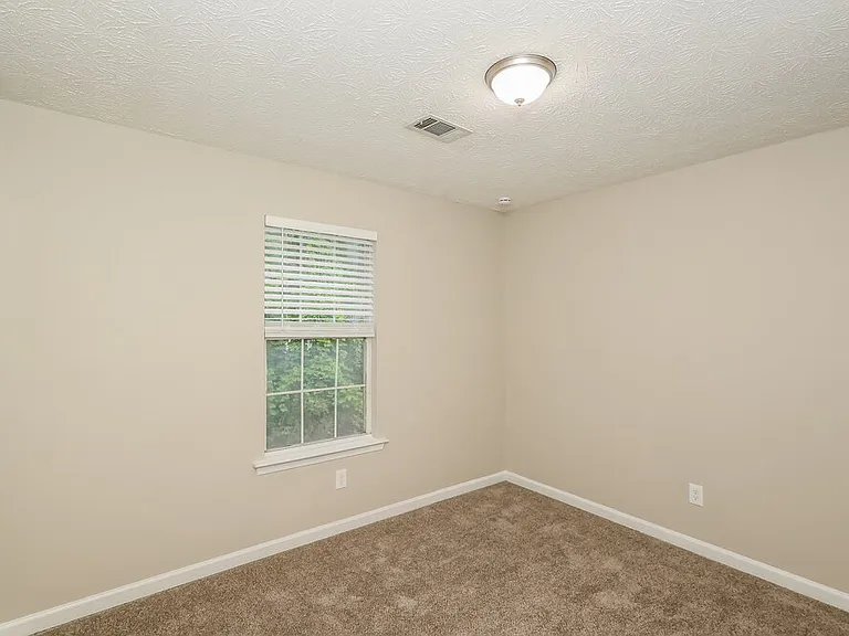 5599 Rock Shoals Way — Photo 15
