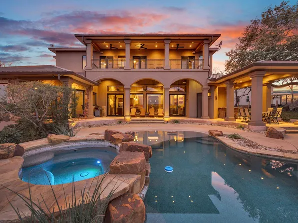 303 Yaupon Dr, Spicewood, TX 78669